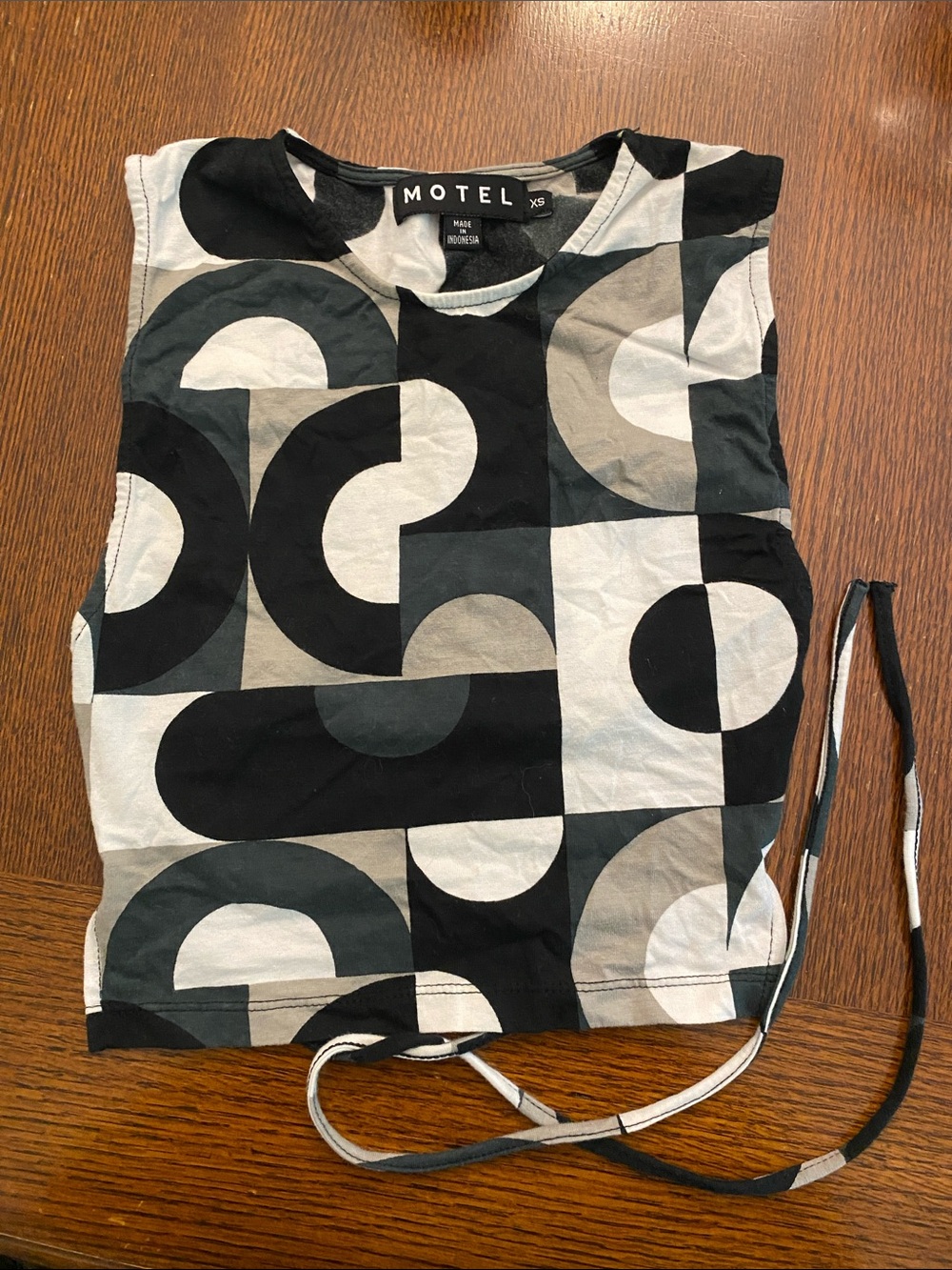 Motel Rocks Geometric Black, White & Gray Crop Top
